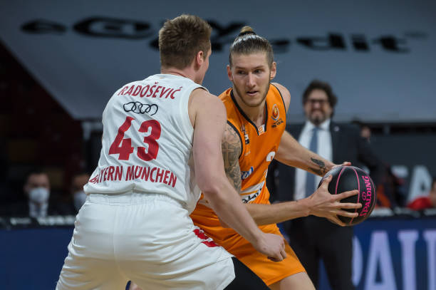 也提升了球 也提升了球